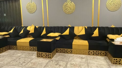 مطعم لبيع 