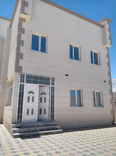 الرويس اول ساكن للبيع مستقلة