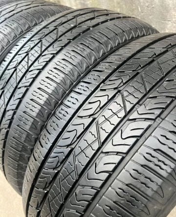 285-60-18 RoadStone Brand