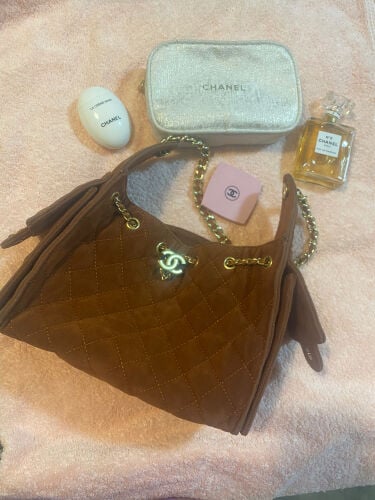 bags, mirrors and journals 