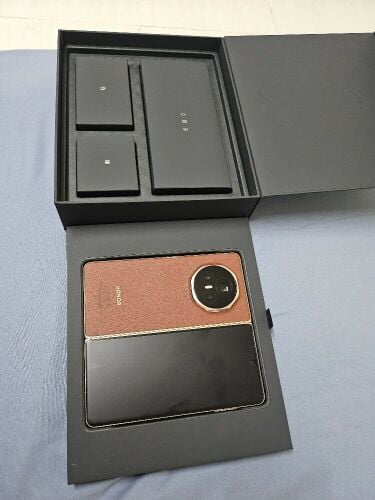 Honor Magic V3 512GB for sale
