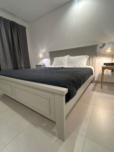 King Size Bed along with Lamps