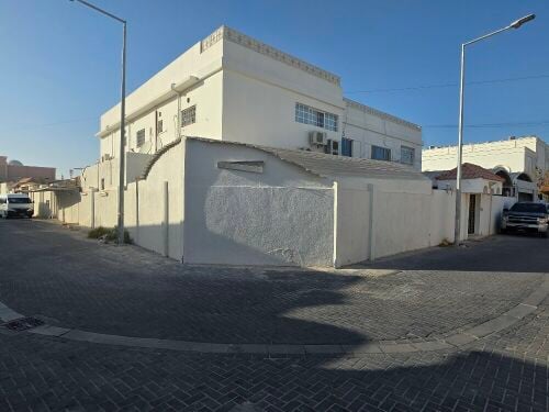 الخريطيات 884 متر مؤجرة
