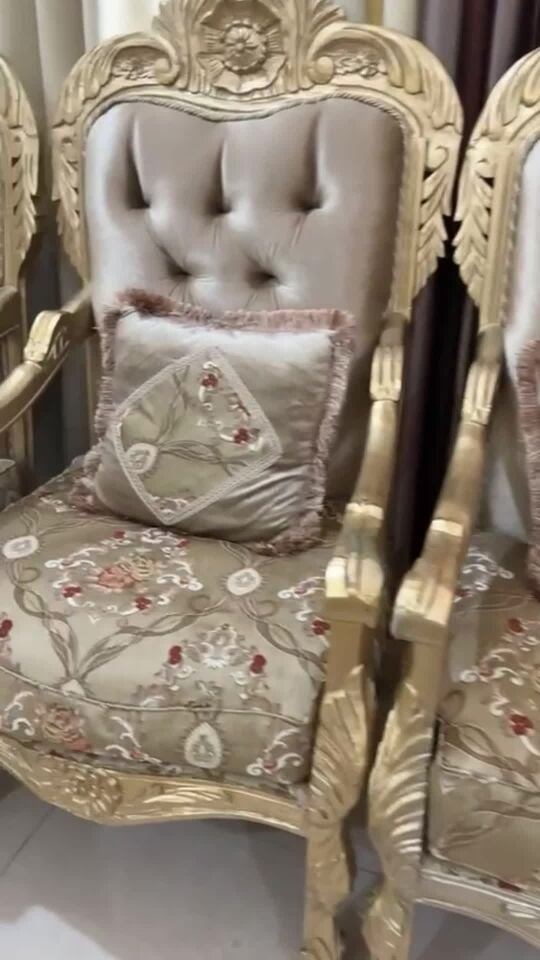 للبيع كراسي