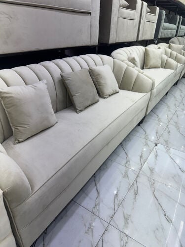 FOR SALE READYMADE SOFA 