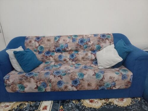 طقم كنب بحالة ممتازة