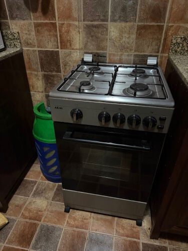 cooker with cylinder 