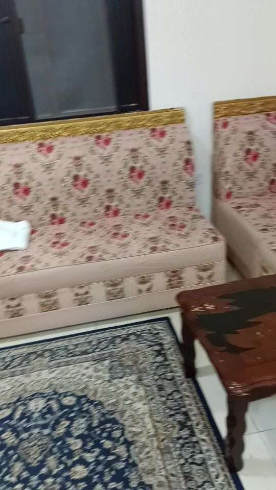 اثاث مستعمل