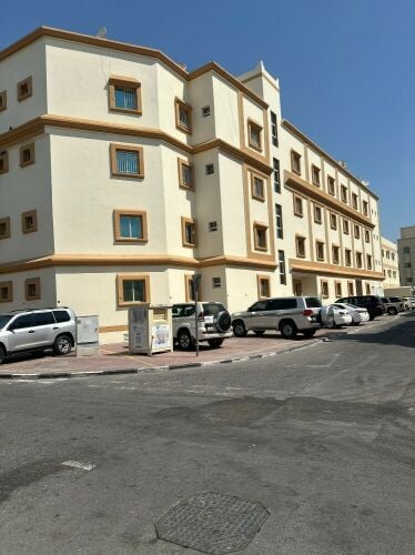 للبيع عمارة مؤجرة ع الاسكان