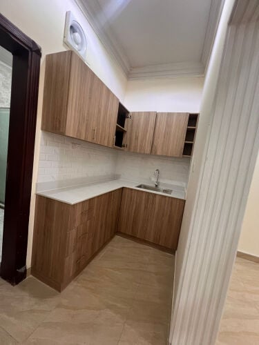 للايجار بالثمامة استوديو واسع 