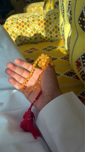 للبيع