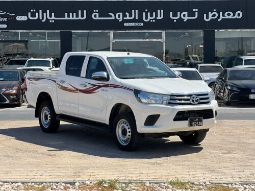 هايلوكس بترول دفع رباعي ٢٠٢٢