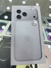 iPhone 17pro max 256 gb silver