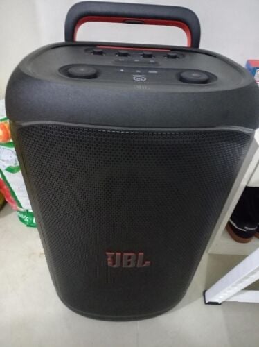 jbl party Box like new