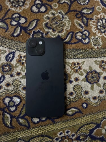 آيفون ١٥