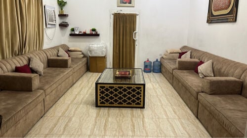 مجلس متكامل مع الطاولة  