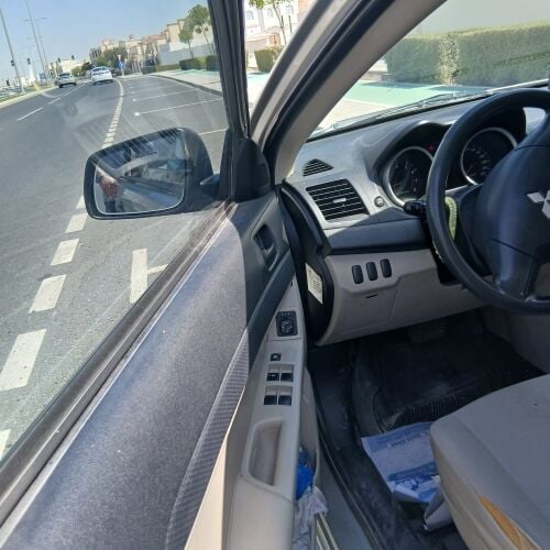لانسر 2014  بحاله ممتازه