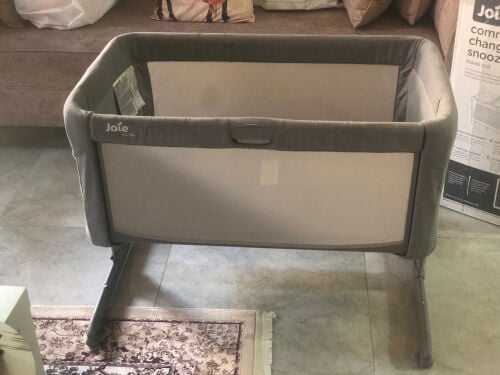 سرير اطفال 