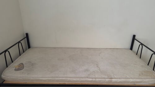 سرير 