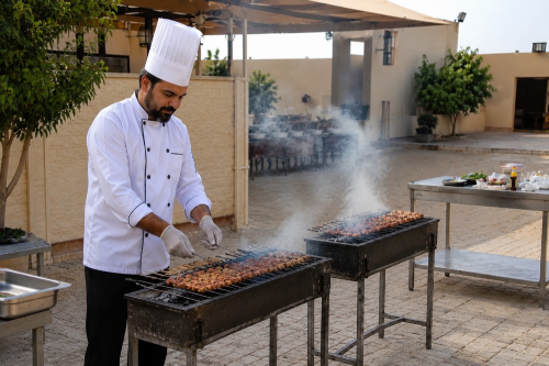 شيف اردني يقدم حفلات الشواء