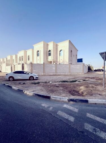 للايجار فيلا بأم صلال اسكان فقط