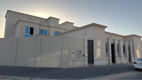 فيلا للبيع بمنطقة ام عبيرية 