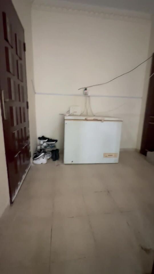 للايجار غرفه وصاله صغيره الوكرة