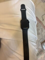 Apple Watch SE real not fake 
