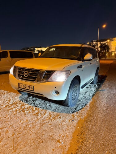 نيسان باترول ٦ سلندر 
