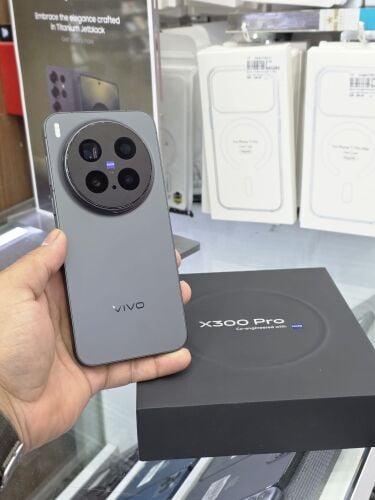VIVO X300 PRO 512GB BLACK & BROWN