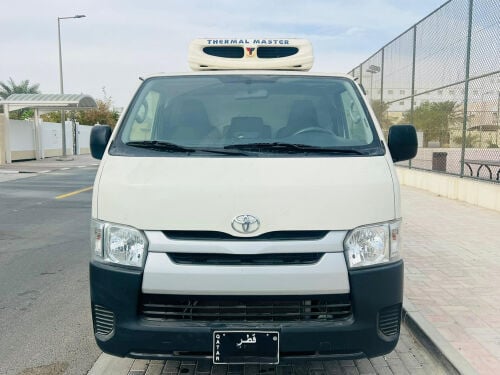TOYOTA HIACE CHILLER 2022