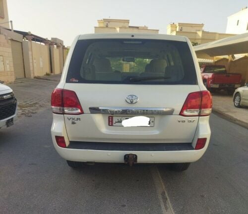 للبيع