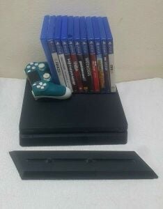 PlayStation 4 Slim & 11 Games