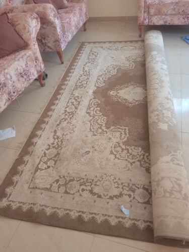 للبيع