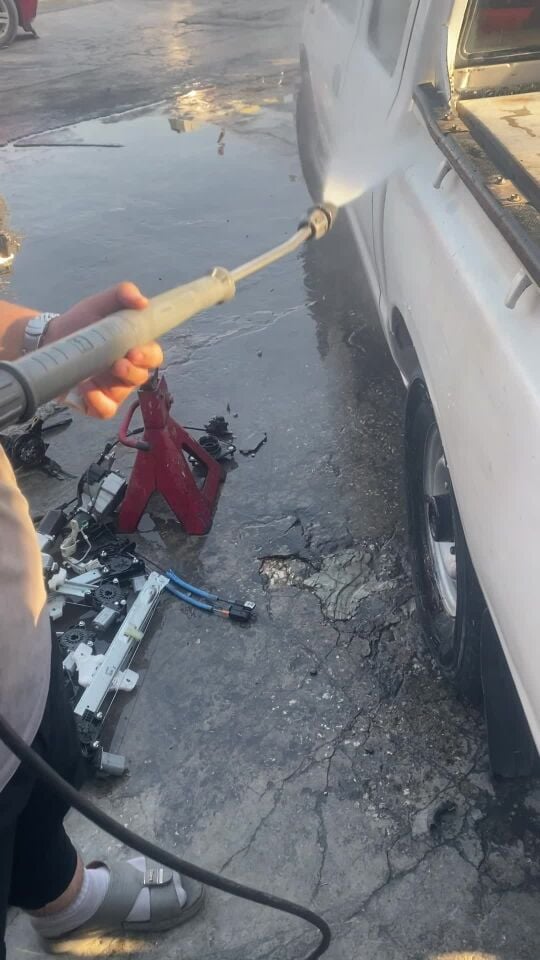 مغسله سيارات 