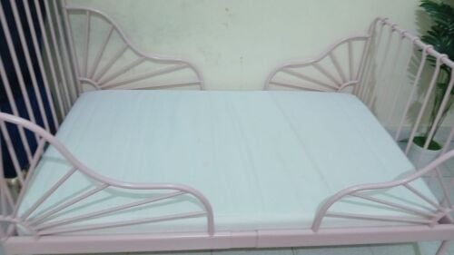 سرير اطفال