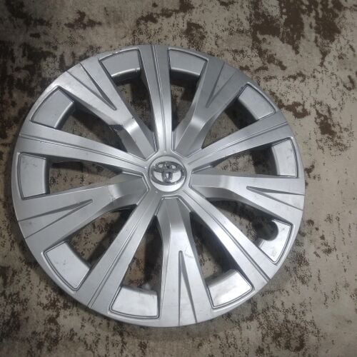 Camry Wheel Cup