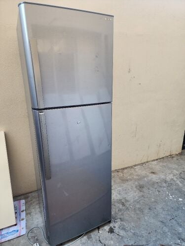 good condition fridge for sale