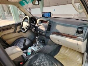 Top mitsubishi pajero