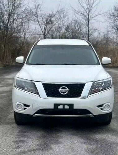 nissan pathfinder 2016