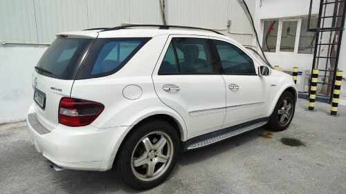Mercedes benz ML63 V8  Model.2008