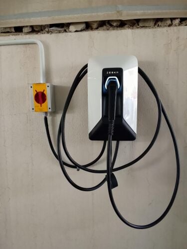 BYD, TESLA, ROX ALL CHARGER INSTITU