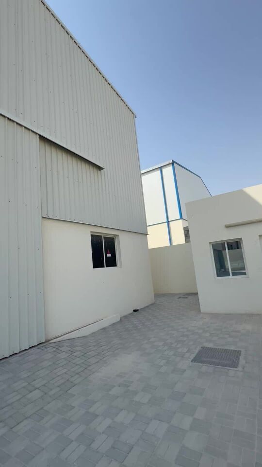 food store for rent in B Al Awamer 