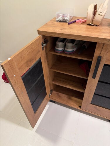 shoe cupboard 