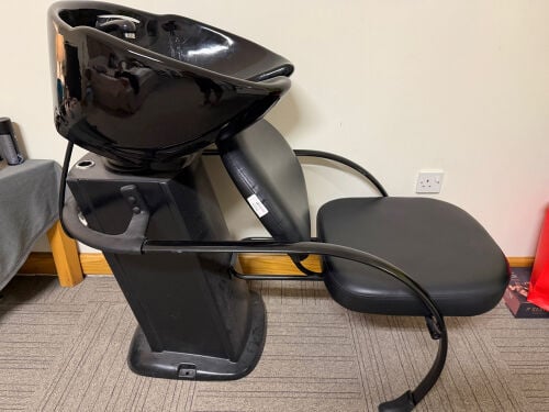 HAIR WASHING CHAIR 