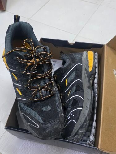 The swordy shoes.
