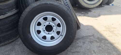 225/75R16