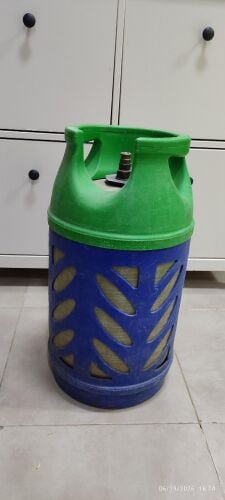 gas cylinder big have some gas