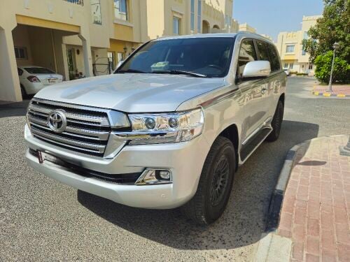 2020 Land cruiser GXR V6