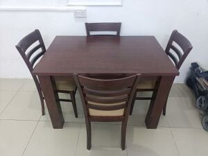 Table (4 chair) @ 300 qr